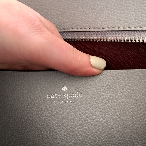 Kate Spade gray medium sized tote bag with cross body strap - Picture 6 of 7